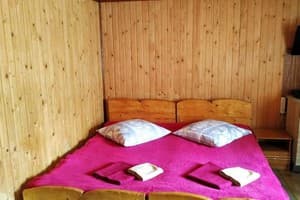Коттедж Alfa Plus. Семейный 4-местный коттедж около ручья 4