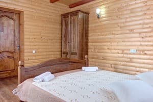 Отель Anet. Люкс 4-местный  11