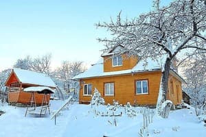 Частная усадьба Батьківська хатинка