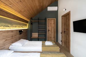 Отель Baza Smart Hotel. Люкс 4-местный 503 5