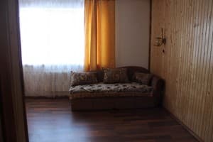 Отель Берлога. Стандарт 4-местный двухкомнатный семейный +2 3