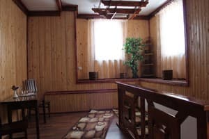 Отель Берлога. Стандарт 4-местный двухкомнатный семейный +2 4