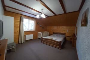 Біля ставка 11