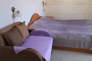 Біля ставка 13