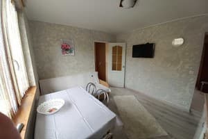 Біля ставка 21