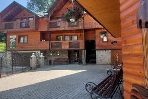 Гостиный двор Буковец