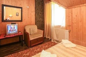 Частная усадьба Буковьель. Коттедж 8-местный  9