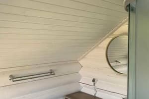 Отель Canada. Коттедж трехместный с 1 спальней 8