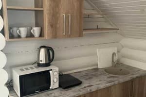 Отель Canada. Коттедж трехместный с 1 спальней 6