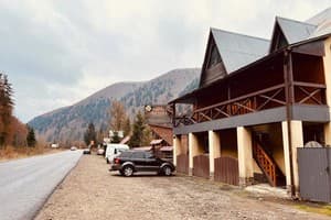 Отель Чатина