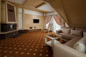 Спа-отель Chevalier Hotel & SPA. Люкс 4-местный  3