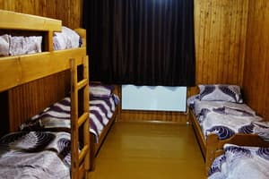 Хостел Дараба. Место в общем 4-местном номере  1