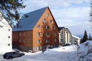 Отель Добош