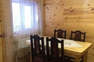 Частная усадьба Домашний уют. Стандарт трехместный с санузлом в номере 3