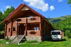 Частная усадьба Домик в горах
