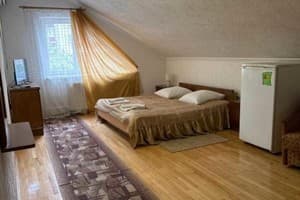 Отель Еліт. Стандарт трехместный  1