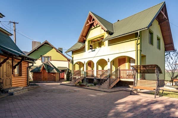 Emerald House 1