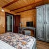 Апарт-отель Emerald House. Апартаменты 4-местный с двумя спальнями и видом на горы 8