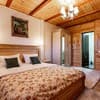 Апарт-отель Emerald House. Апартаменты 4-местный с двумя спальнями и видом на горы 10