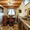 Апарт-отель Emerald House. Апартаменты 4-местный с двумя спальнями и видом на горы 13