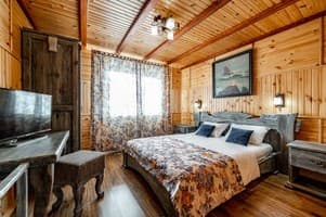 Апарт-отель Emerald House. Апартаменты 4-местный с двумя спальнями и видом на горы 15