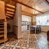 Апарт-отель Emerald House. Апартаменты 4-местный улучшенные с балконом и видом на горы 4