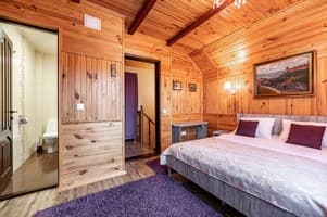Апарт-отель Emerald House. Апартаменты 4-местный улучшенные с балконом и видом на горы 1