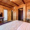 Апарт-отель Emerald House. Апартаменты 4-местный улучшенные с балконом и видом на горы 2
