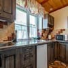 Апарт-отель Emerald House. Апартаменты двухместный улучшенные с видом на горы 8