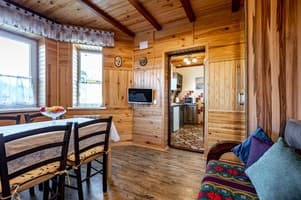 Апарт-отель Emerald House. Апартаменты двухместный улучшенные с видом на горы 9