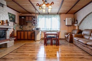 Апарт-отель Emerald House. Коттедж 6-местный панський с двумя спальнями 9