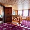 Апарт-отель Emerald House. Коттедж 6-местный сельская хата с печью 3