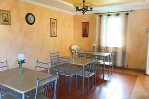 Entoni Apartments 10