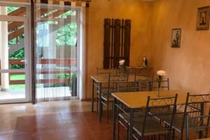 Entoni Apartments 11