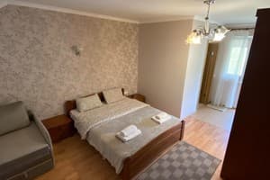 Мини-отель Entoni Apartments. Комфорт трехместный  1