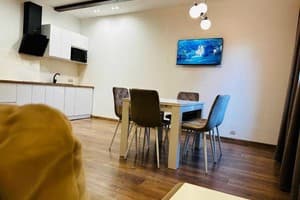 Эрней Лаз 15