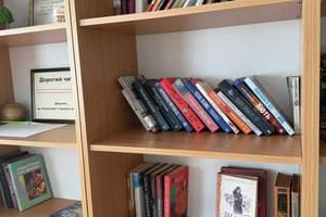 Эрней Лаз 11