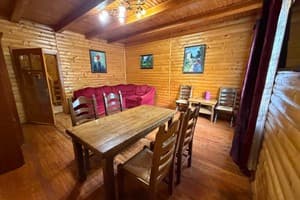 Отель Эрней Лаз. Коттедж 4-местный  9