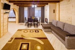 Отель Family Hotel Kaskad. Коттедж 6-местный с 2 спальнями 7