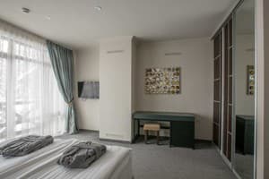 Отель Forest Hill Hotel & Spa. Апартаменты 4-местный  7