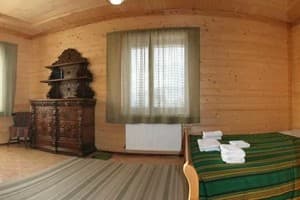 Гостинично-ресторанный комплекс ГУК. Люкс 4-местный с камином в коттедже №23 1