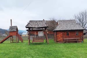 Гостинна хата 11