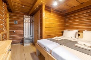 Гостинично-ресторанный комплекс Gremi Hotel. Стандарт двухместный с балконом 4