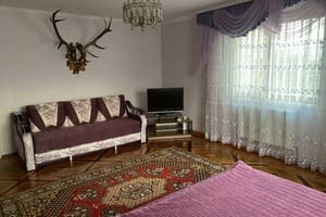 Частная усадьба Хатина мисливця. Коттедж 13-местный (13+3) 1