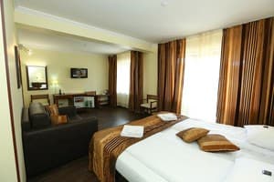 Отель Home Hotel. Комфорт двухместный + 2 доп. места 1