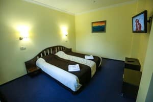 Отель Home Hotel. Полулюкс 4-местный с балконом 5