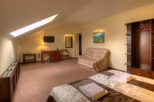 Отель Home Hotel. Стандарт двухместный Мансард +1 доп. место 1