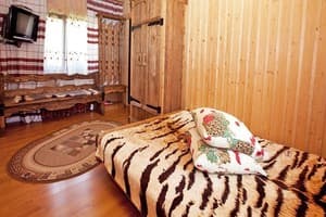 Гостиный двор Ирина. Полулюкс двухместный в коттедже №1 3
