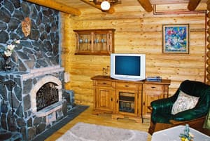 Отель Жди ня Єво. Полулюкс трехместный №5 двухкомнатный с камином 1