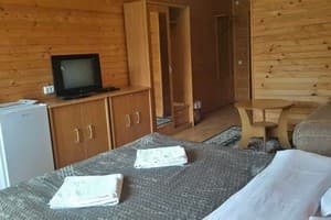 Частная усадьба Карпатские Зори. Полулюкс 4-местный  4